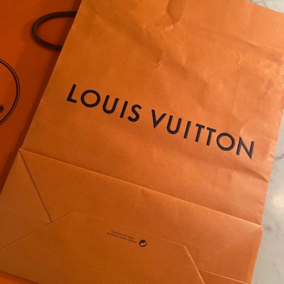 Burberry Paper Shopping Bag Large - Picture 6 of 9